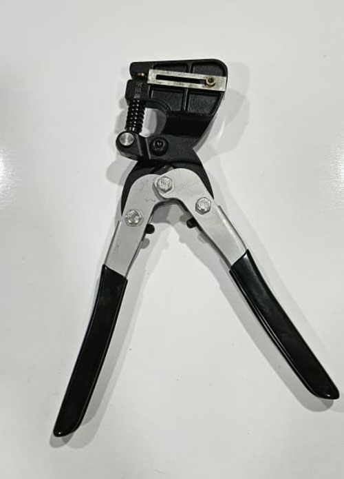 Buy a professional punch for sign making | Sepehr Sign Making خرید پانچ حرفهای حرفهای برای تابلو سازی | تابلوسازی سپهر