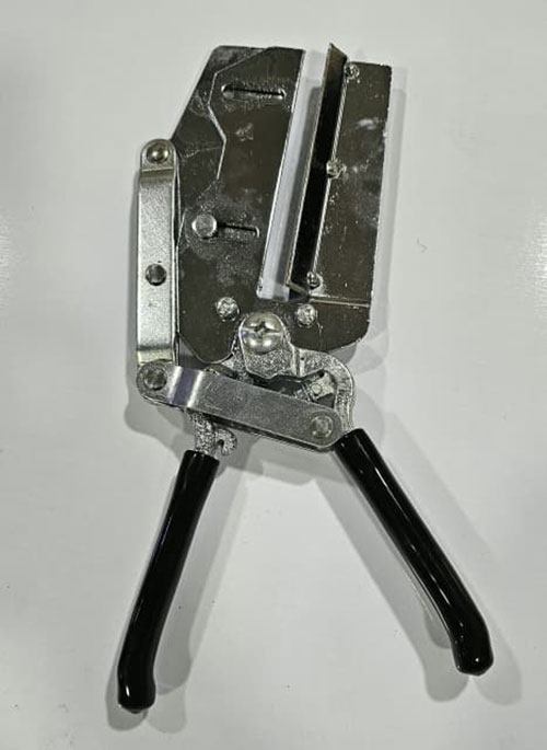 Steel-bending-iron خرید خم کن استیل حرفهای برای تابلو سازی | تابلوسازی سپهر